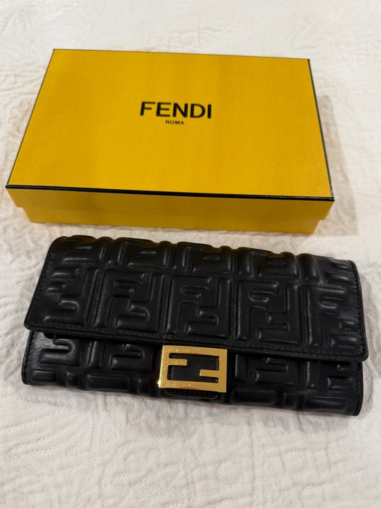 Fendi Handbags - Fendi Baguette Continental Wallet